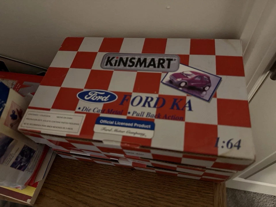 Ford KA Kinsmart 1:64 Pullback Nuevo Lote De 12 Foto 2 de 4