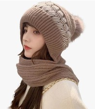 Women&rsquo;s 2-Piece Cable-Knit Beanie Hat & Scarf Set Brown/Beige Pom Pom