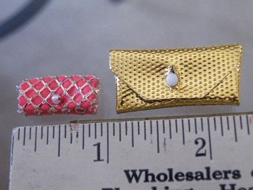 Vintage Barbie DOLL Sized ACCESSORIES Clutch Neon Pink + Gold Tone Purse FREESHI