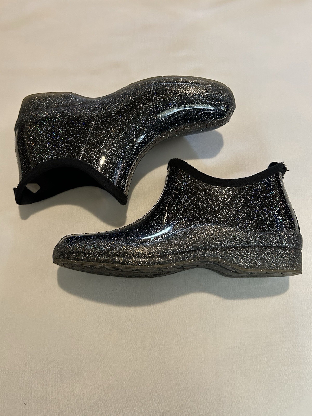 Women’s Glitter Ankle Rain Boots Black Silver Pull On Synthetic Upper