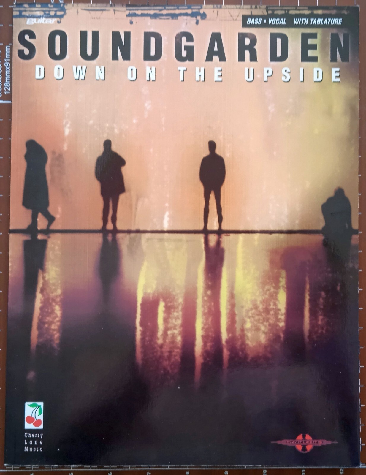 Recueil Soundgarden Down On The Upside partition basse chant livre neuf