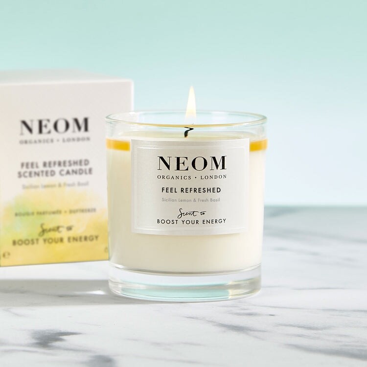 NEOM "Feel Refreshed" Scented Candle (185g) Sicilian Lemon & Fresh