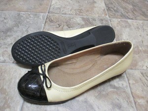 aerosoles slip on bow flats