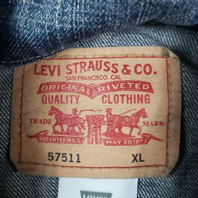 Levi's Denim Jean Jacket Women's Size XL Button Down Collared Blue