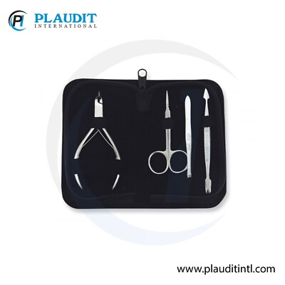 MANICURE SET