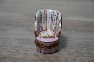 Limoges France Hand Painted Trinket Box   Pink Chair w/ Book, Bow Clasp   Peint