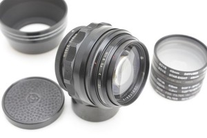 M42 Jupiter-9 85mm f/2 Portrait Lens, Caps, hood & 7 filters 42mm