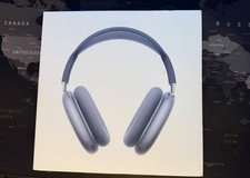 Apple AirPods Max - Blue - USB C - Model A3184 - Excellent condition