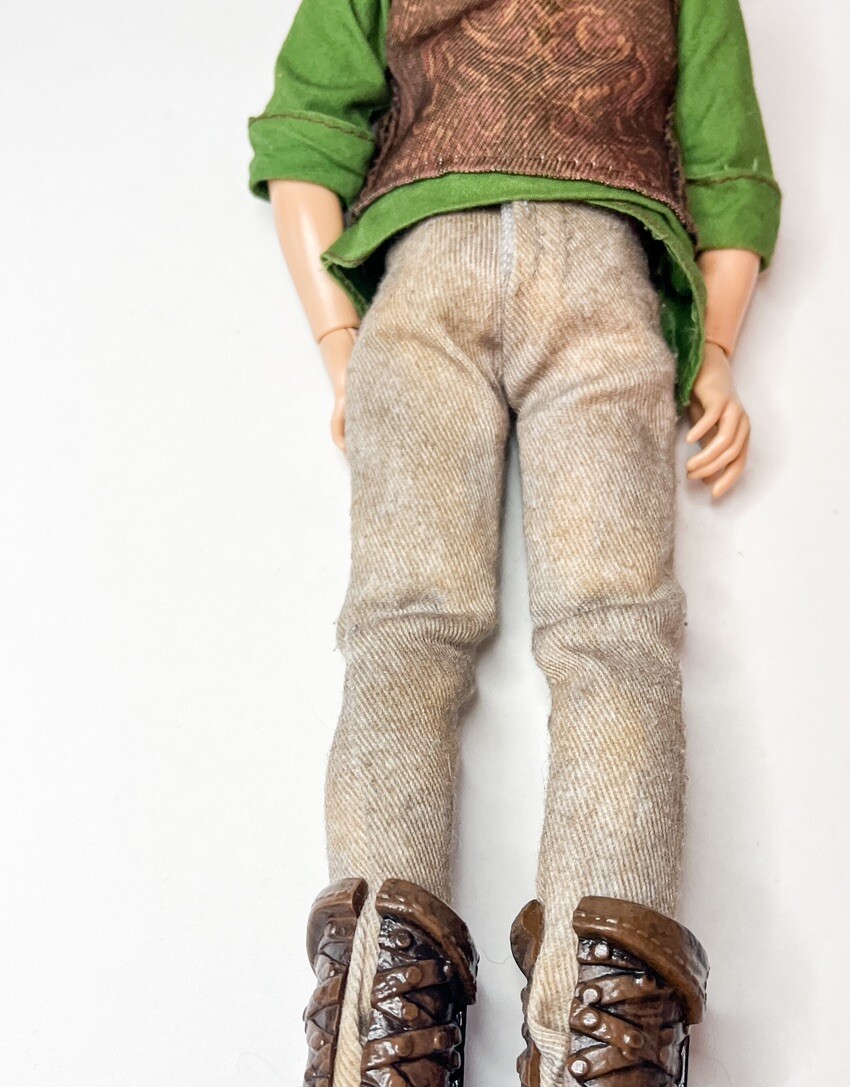 EVER AFTER HIGH Doll Hunter Huntsman First 1st Chapter Boy Doll 2013 Mattel.