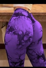 leggings size Medium Scrunch Bum High Rise butt lift Full Length