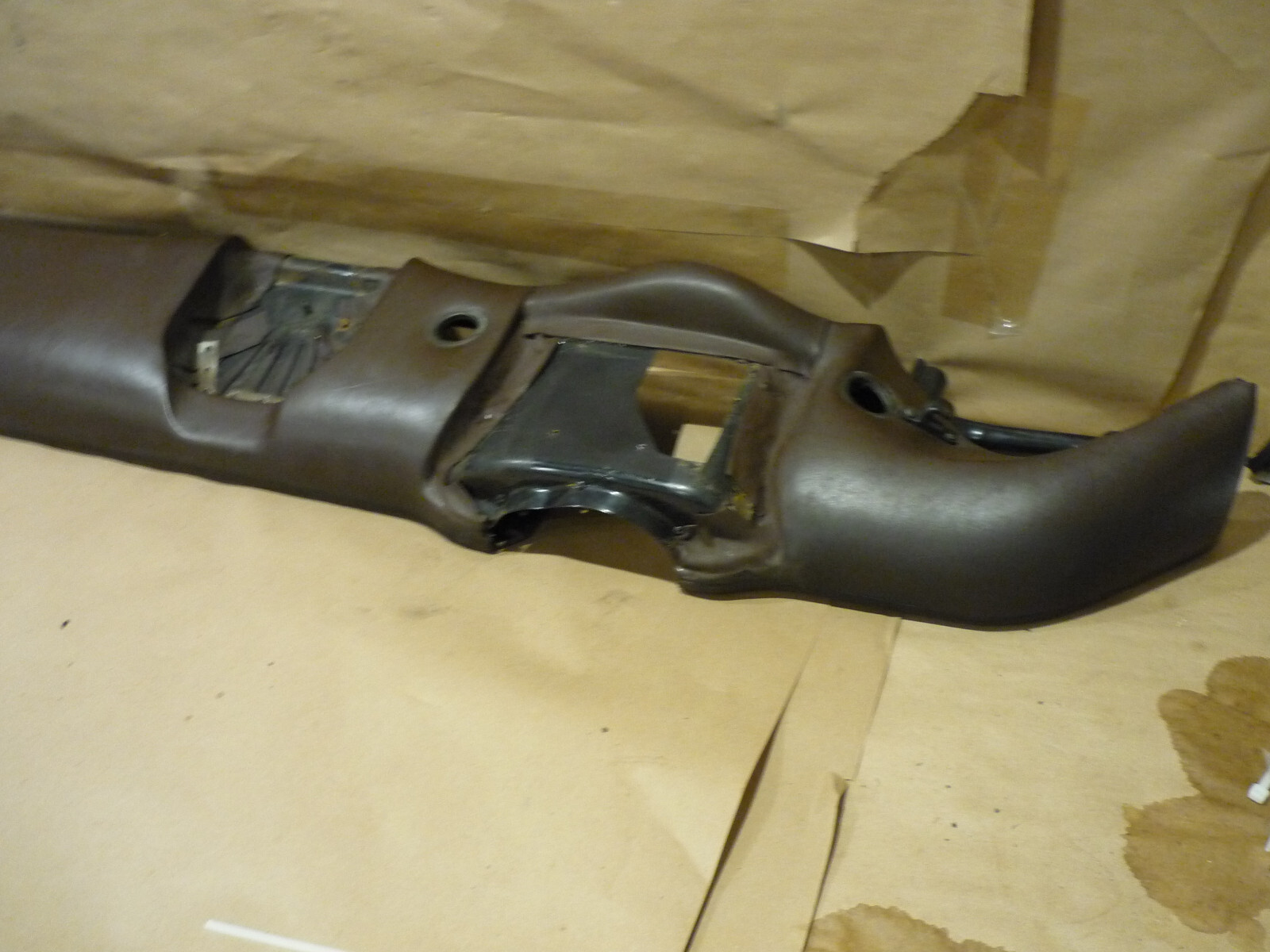 Ferrari Testarossa - Lower Dashboard (US Version) Brown Color - P/N 61554800