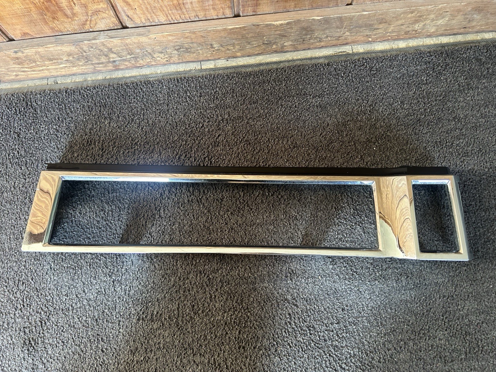 Picture 2 of 9