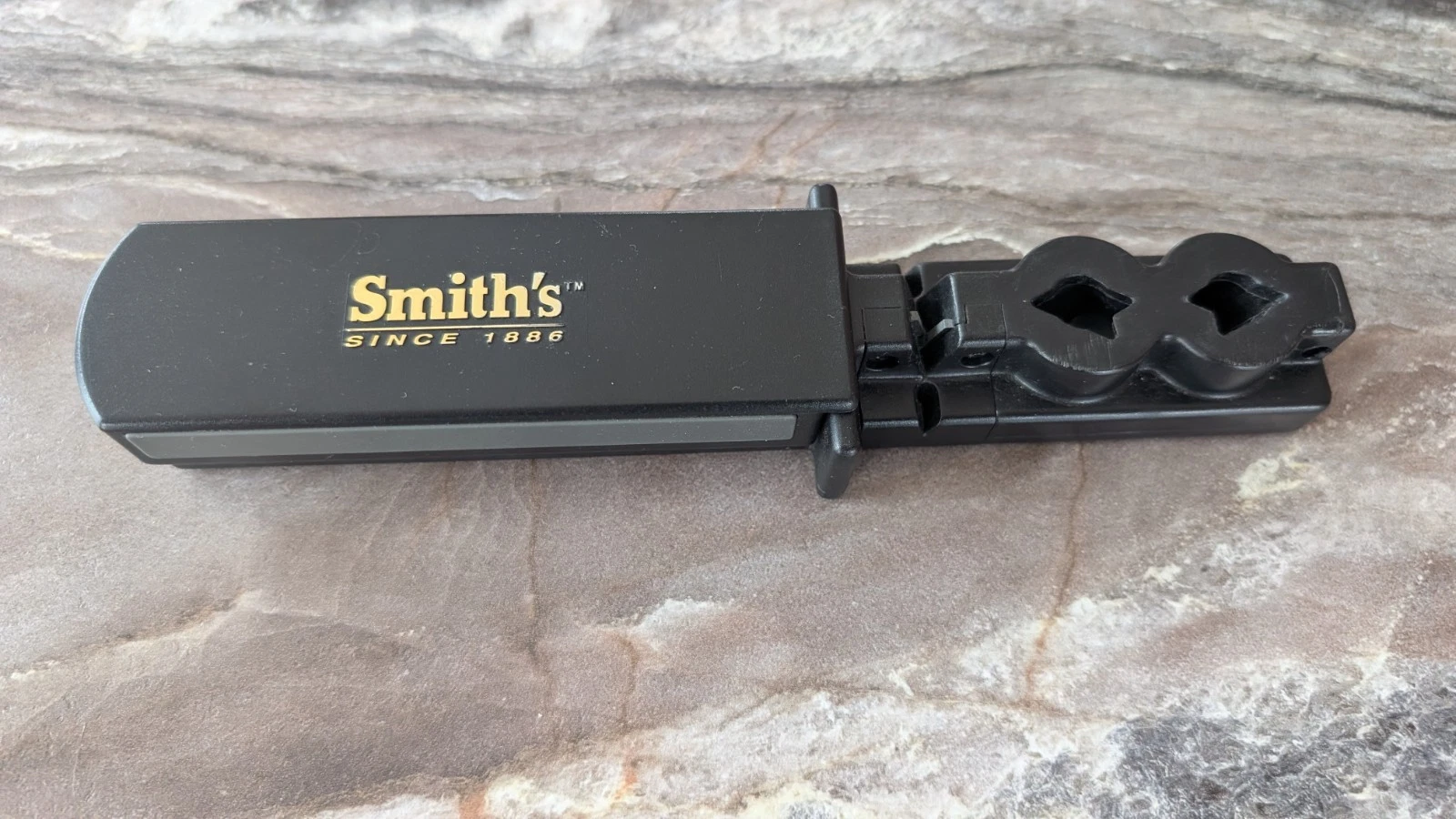 Smith's CCD4 3 in 1 Sharpening System Plain Edge Serrated Knives Fillet Smiths