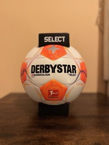 Derbystar Bundesliga Brillant TT V25 – Pallone Da Allenamento Cucito A Mano, Approvato FIFA BASIC, Morbido E Resistente