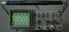 Tektronix 2235 AN/USM488 100MHz Two Channel Oscilloscope, Two Probes, Power Cord