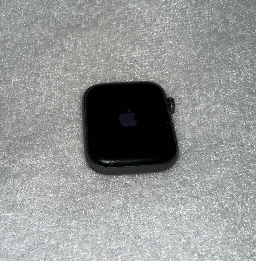 Apple Watch SE 2nd Gen 44mm Midnight Aluminum GPS + Cellular-image
