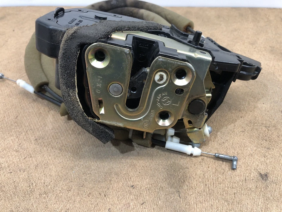 OEM INFINITI G25 G35 G37 SEDÁN TRASERO IZQUIERDO LADO CONDUCTOR CERRADURA PUERTA PESTILLO ACTUADOR L2 Foto 2 de 4