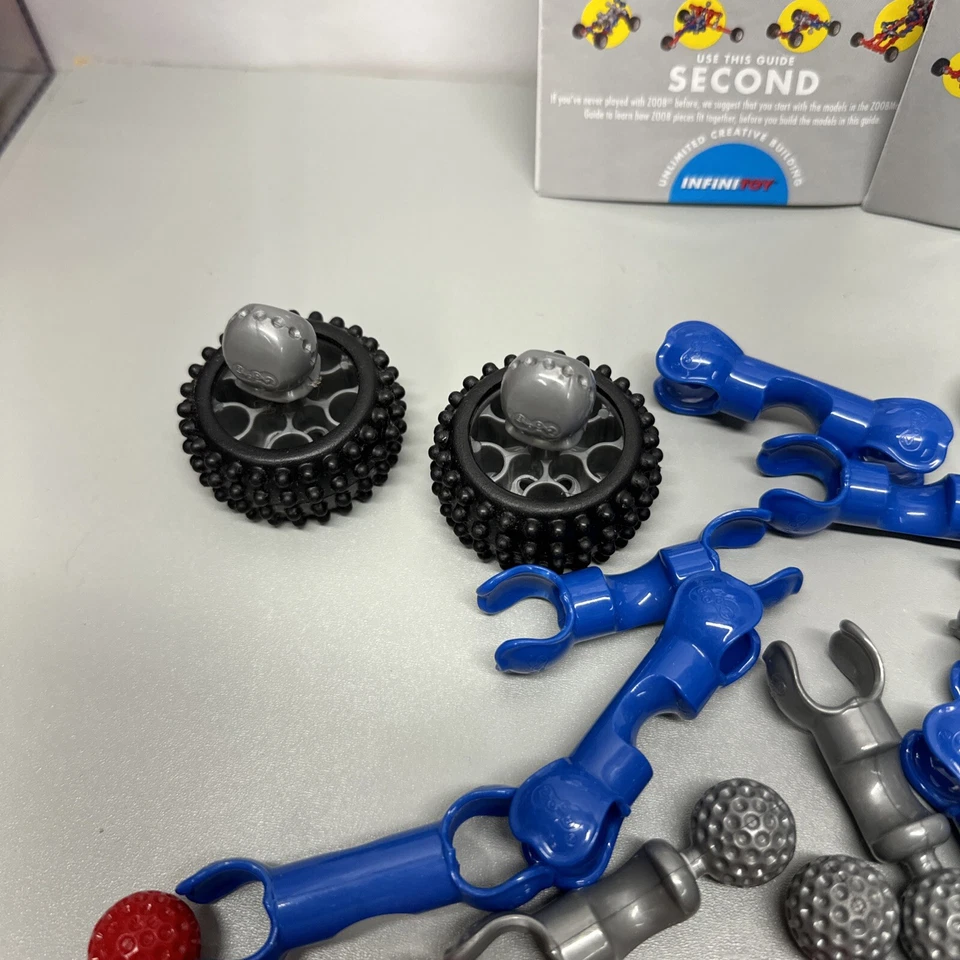 Lot of 72 ZOOBMobile Pieces Designer Building Toys w/ Instructions - Image 3 of 4