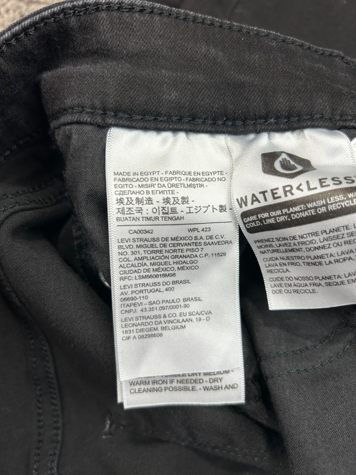 Levis 711 Jeans Women's Size 27 Black Denim Skinny Stretch (Act 27 X28.5") thumbnail 5