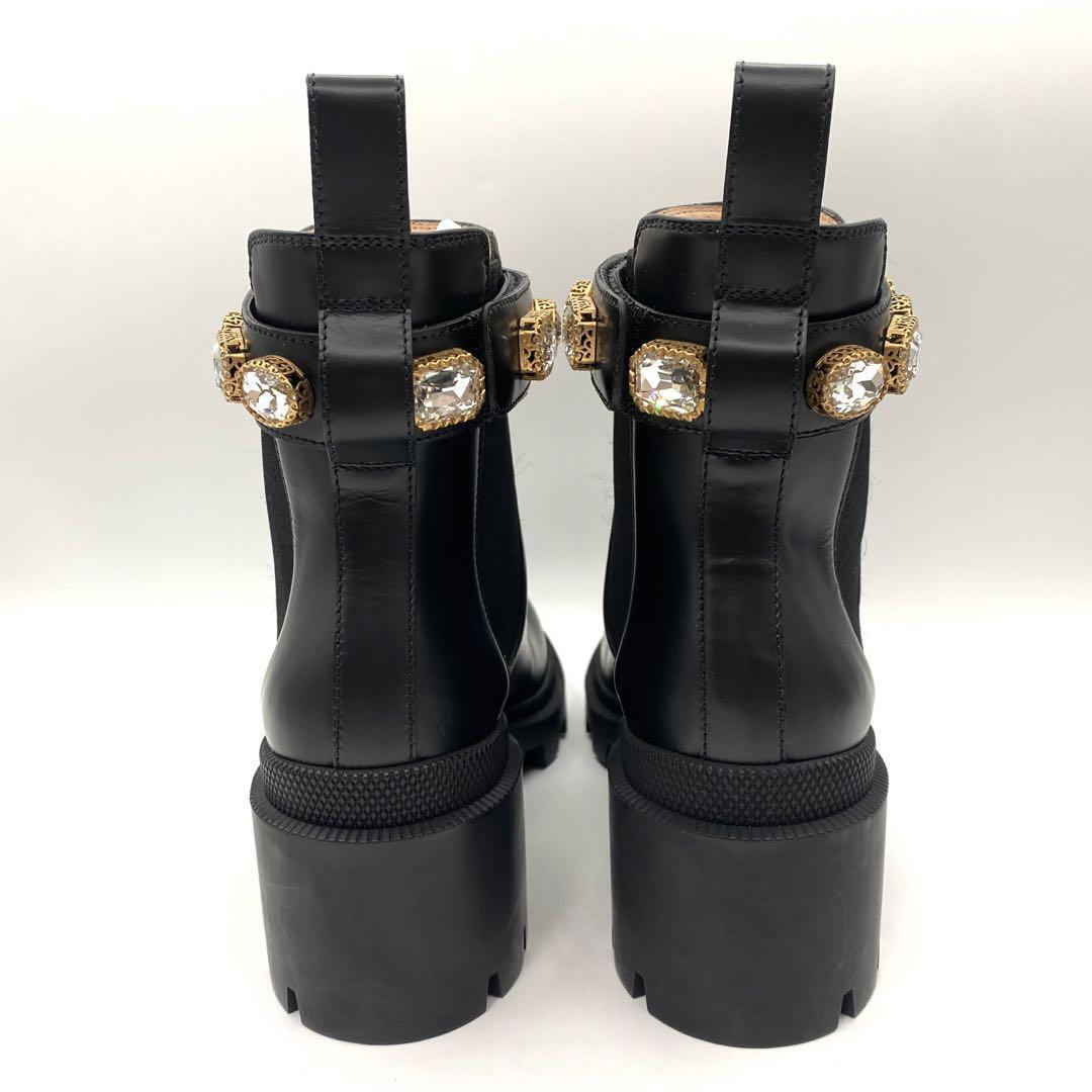 Women's Black GUCCI GG Marmont Leather Boots with Gold Logo Women's Black GUCCI GG Marmont Leather Boots with Gold Logo