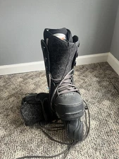 ThirtyTwo Snowboard Boots Size 9