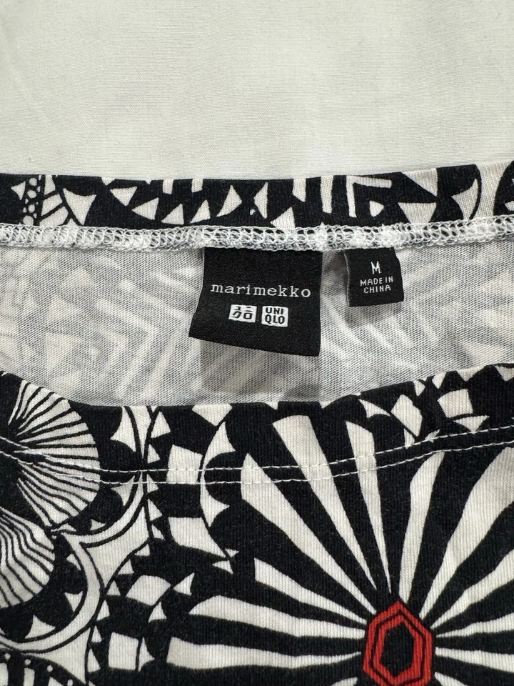 Marimekko Uniqlo Top Mediano Negro Floral 100% Algodón Foto 3 de 4