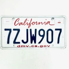  United  States California Lipstick Passenger License Plate 7ZJW907