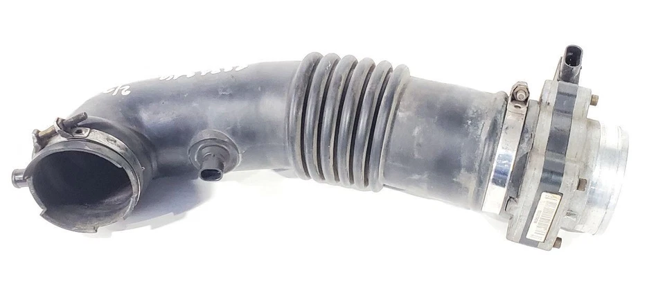 1998 2000 ISUZU AMIGO OEM Air Cleaner With Tube EFI 3.2 Automatic RWD 6 Cylinder - Image 4 of 4