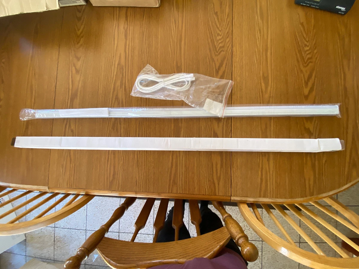 Hera under cabinet deals lights