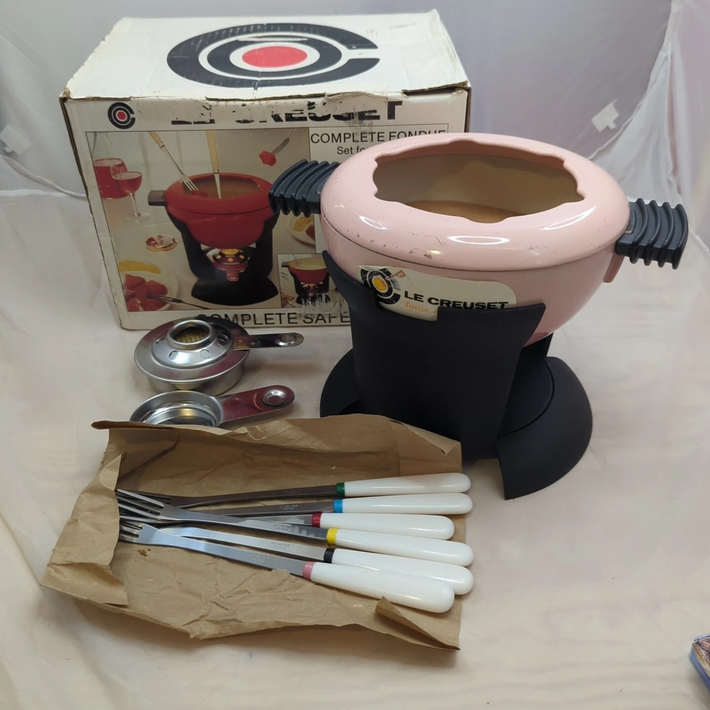 Rare Vintage Le Creuset Pink Cast Iron Fondue Set Boxed With Forks
Opens in a new window or tab