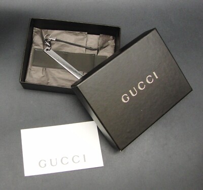 Gucci Italien Silber Schlüsselanhänger Charm volle Länge 16 cm x Breite 0,8 cm und Box