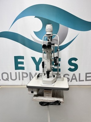 Topcon SL-D7 Slit Lamp w/ Optilasa R-900 Tonometer