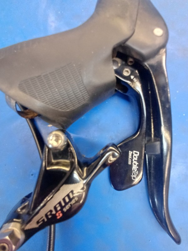 SRAM HRD 700-series 10-speed hydraulic road disc brake and shifter set (L &R)