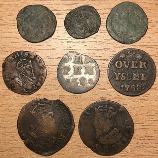 Belgique Pays Bas XVIe au XVIIIe siècle 8 monnaies dont 1 argent