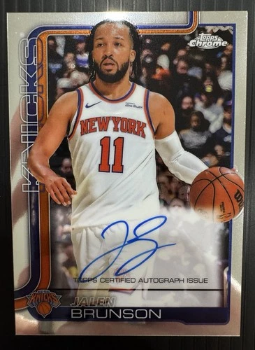 2025 Topps Chrome - Jalen Brunson On Card Base Autograph