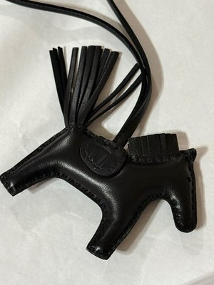 Hermès Rodeo PM Touch Bag Charm   So Black (Alligator/Milo Lambskin)