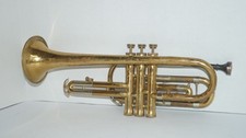Vintage 1960s BUESCHER ARISTOCRAT Trumpet with "Buescher 20" Mouthpiece
