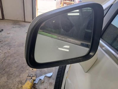 2017-2020 Buick Encore Left Driver Side Door Mirror w/o Memory Blind Spot Alert