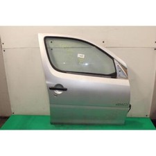 Porte avant et accessoires Daihatsu YRV