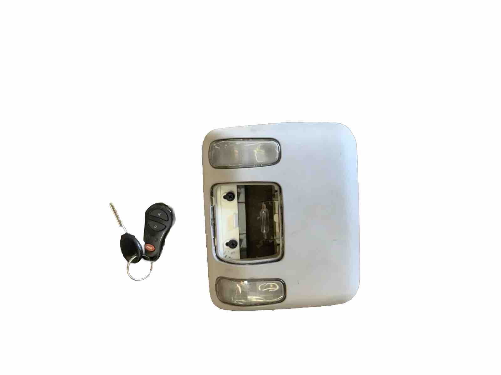 9801 Jeep Cherokee Sport XJ Dome Light Front Domelight Assembly OEM