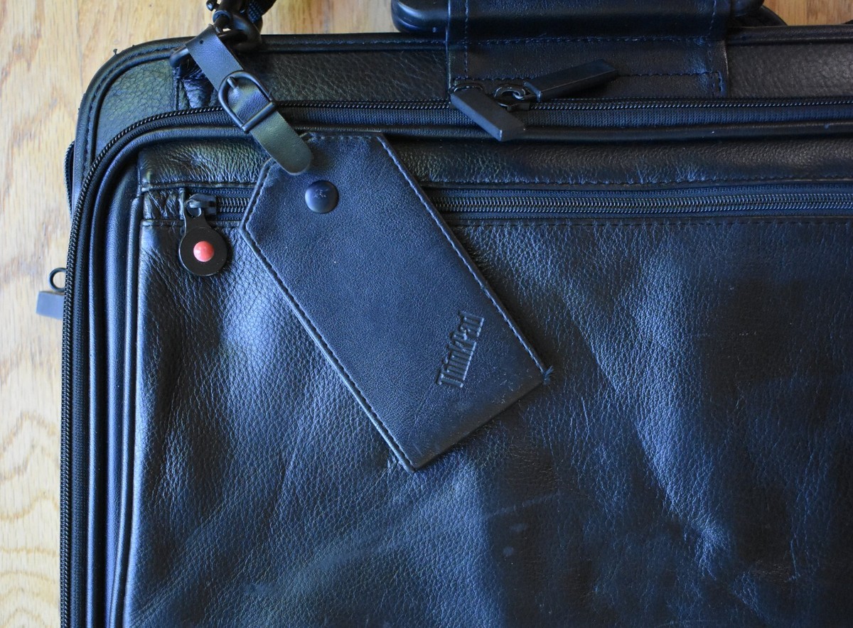 レトロ　IBM ThinkPad Leather Case 本革 Unused vintage IBM Thinkpad laptop case I just got from my