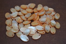 100 PCS DYED ORANGE MOTHER OF PEARL SHELL OVAL CHARM BEADS T-2049D