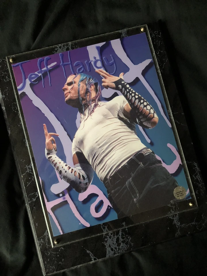 Jeff Hardy WWE 10.5 英寸 x 13 英寸 1999 年定制牌匾 Matt Hardy Lita Hardy Boyz 复古 — 第 2/4 张图片