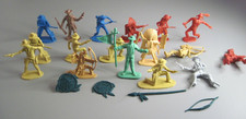 Indian and Cowboys Figures 21 Pieces