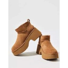 UGG Clásico Ultra Mini Nuevas Alturas Tostado Gamuza Botines con Forro de Piel Sintética 10