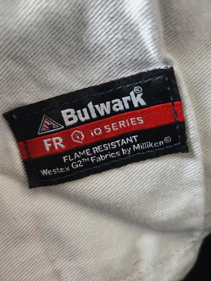Calça de carpinteiro Bulwark FR IQ Series masculina 38x30 resistente a chamas preta 9.0 ATPV - Imagem 3 de 4