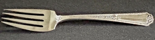 VINTAGE TOWLE STERLING SILVER DESSERT SIZE FORK IN LOUIS XIV (1924) PATTERN