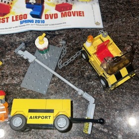 LEGO Airport Woorkers Clean Condition and Instructions 3182