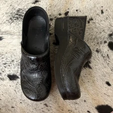 DANSKO Professional Black Tooled Embossed Leather Clogs Size 41