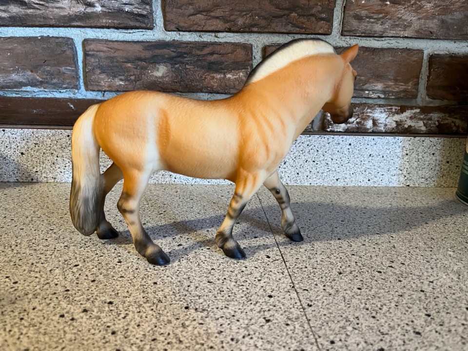 Vintage Breyer 1994 Henry Norwegian Fjord Horse eBay